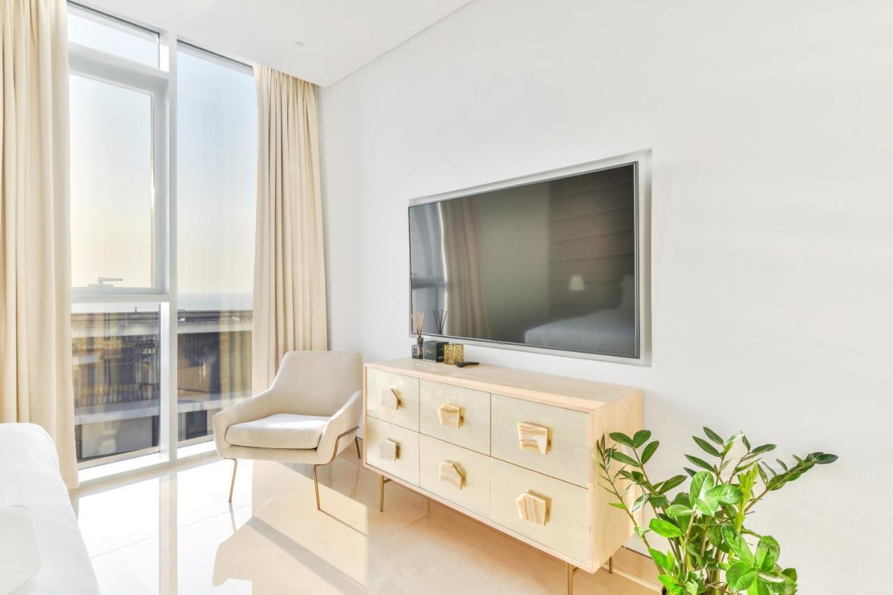 Posh 2 Bedroom Oceanfront Apt In The Heart Of Bluewaters Island Dubai Buitenkant foto