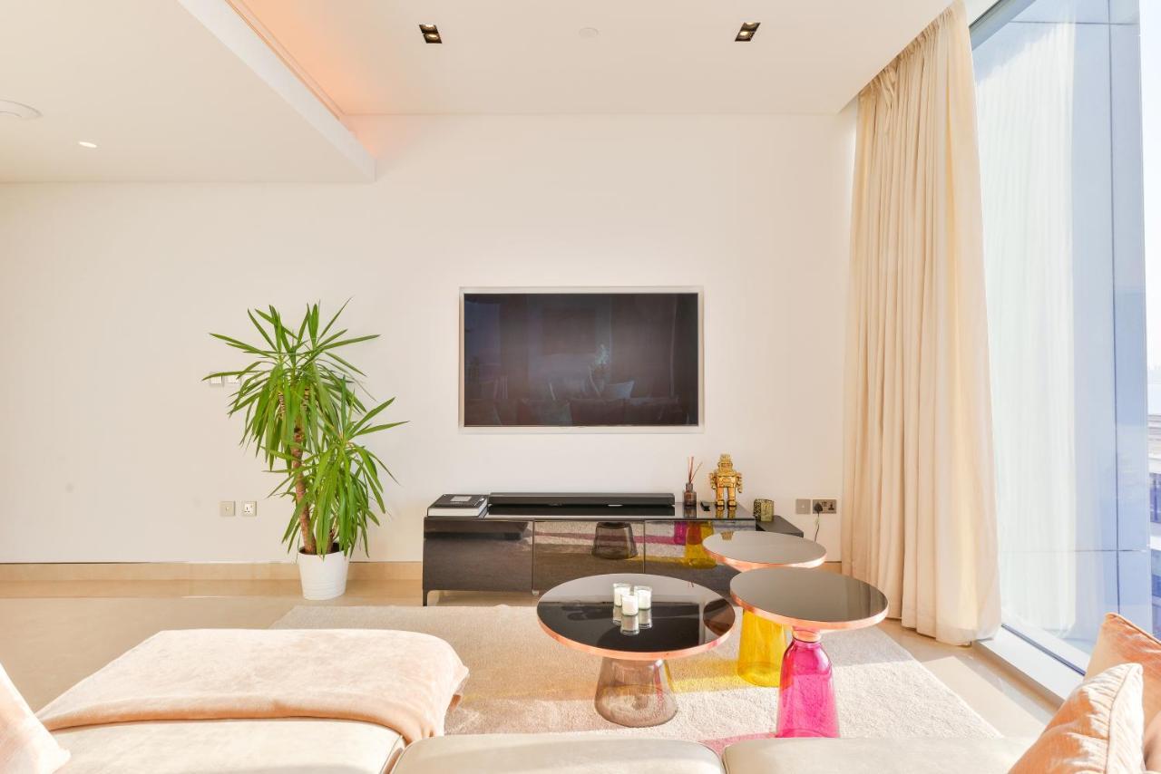 Posh 2 Bedroom Oceanfront Apt In The Heart Of Bluewaters Island Dubai Buitenkant foto